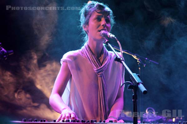 JULIA HOLTER - 2012-05-29 - PARIS - Trabendo - 